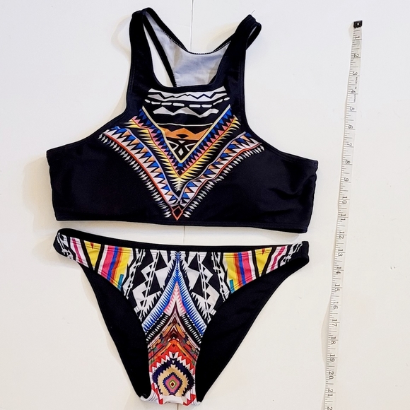 Bikini - Picture 5 of 6